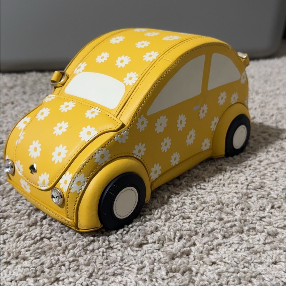 Kate spade beep beep car